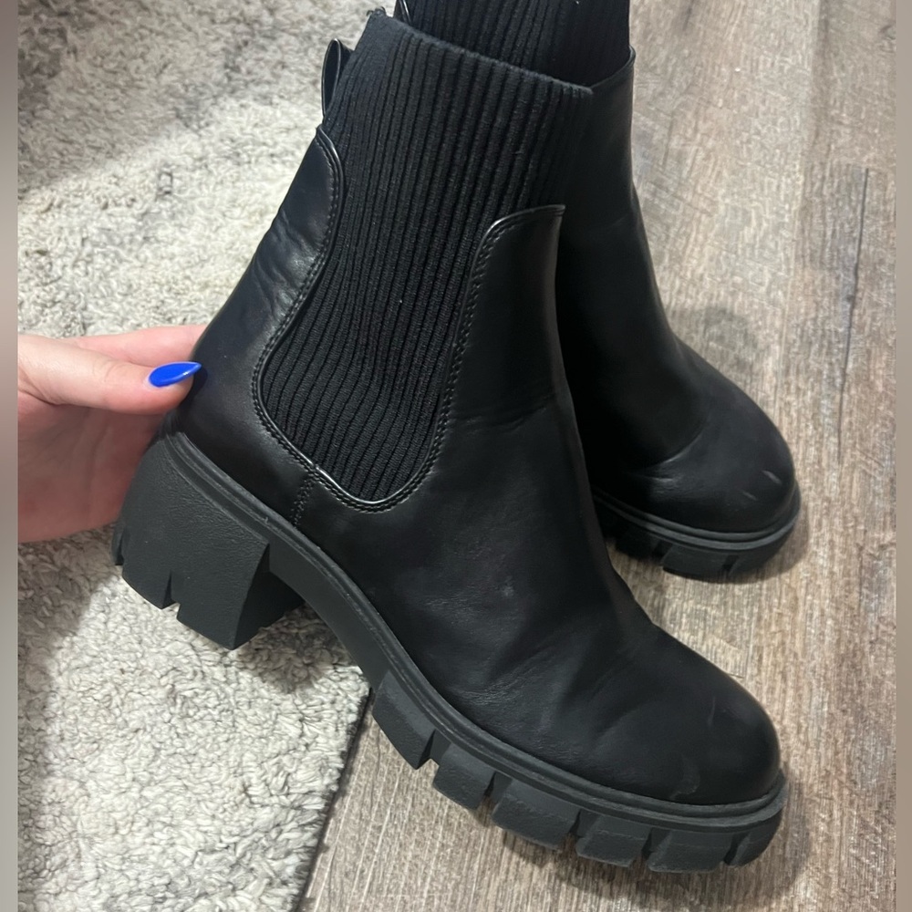 Women’s Steve Madden boots